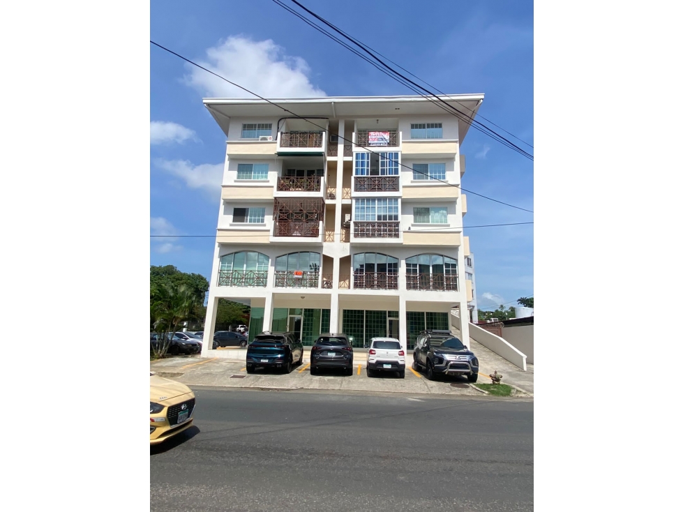 VENDO APARTAMENTO PH PLAZA CAMINO REAL