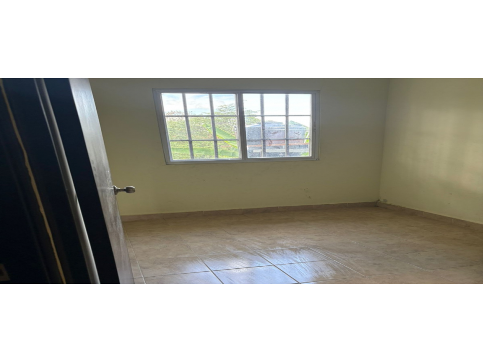 SE VENDE CASA EN URB. BRISAS DEL LAGO — foto 3