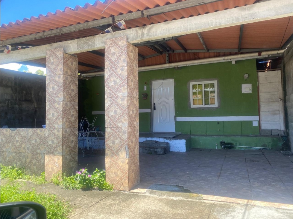 SE VENDE CASA en Villa de La Siesta