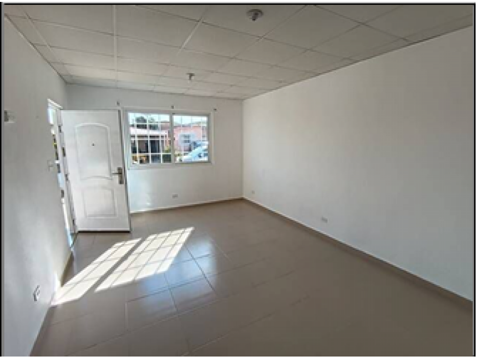 VENDO CASA en Praderas de San Lorenzo No.4 — foto 4