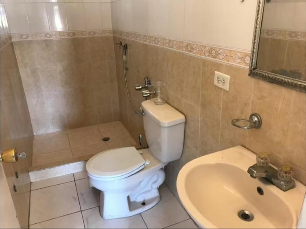 SE VENDE CASA EN URBANIZACIÓN LA LOMA — foto 4