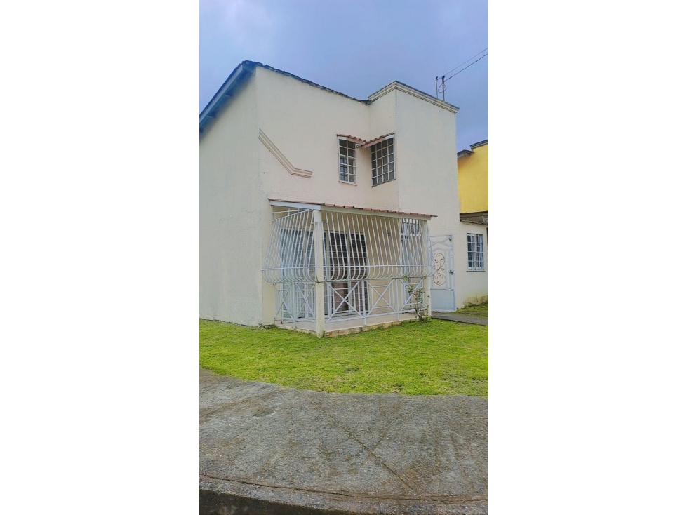 VENDO CASA EN ESQUINA en Residencial las Alamedas, — foto 2