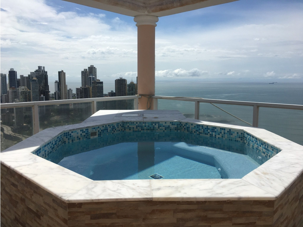 SE ALQUILA O VENDE APARTAMENTO AMOBADO PH Meridiem,