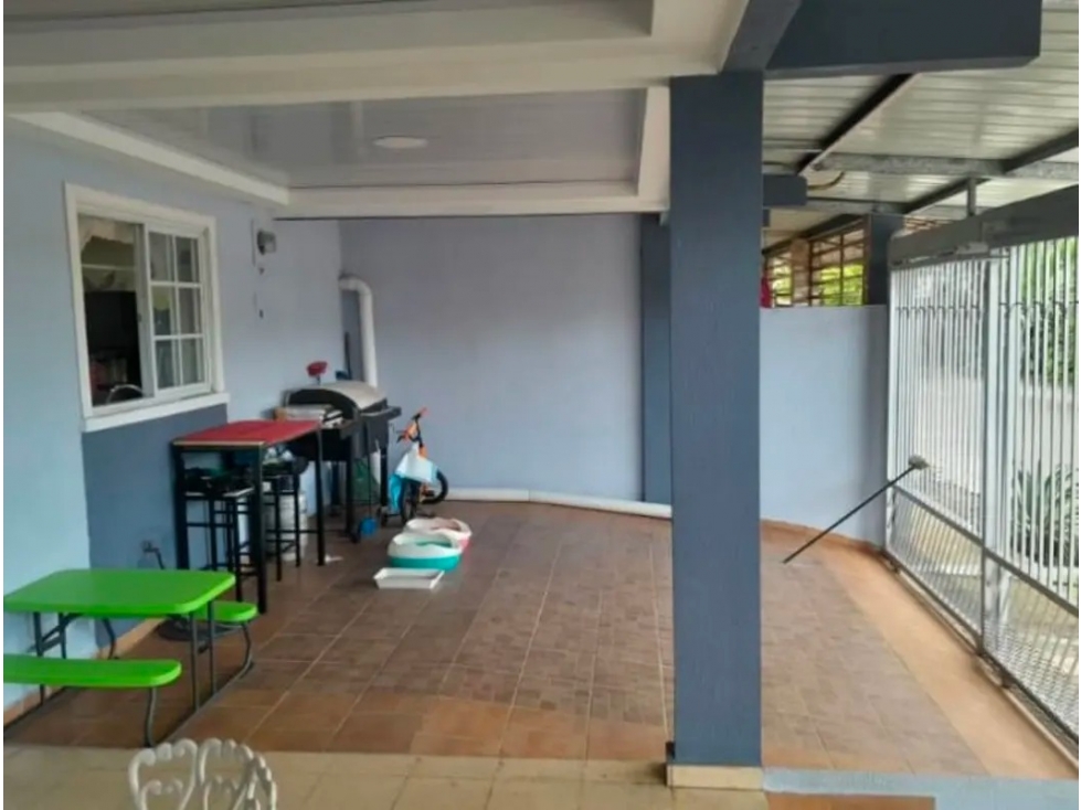VENDO CASA EN LAS MAÑANITAS, RESIDENCIAL LAS AMERICAS — foto 3
