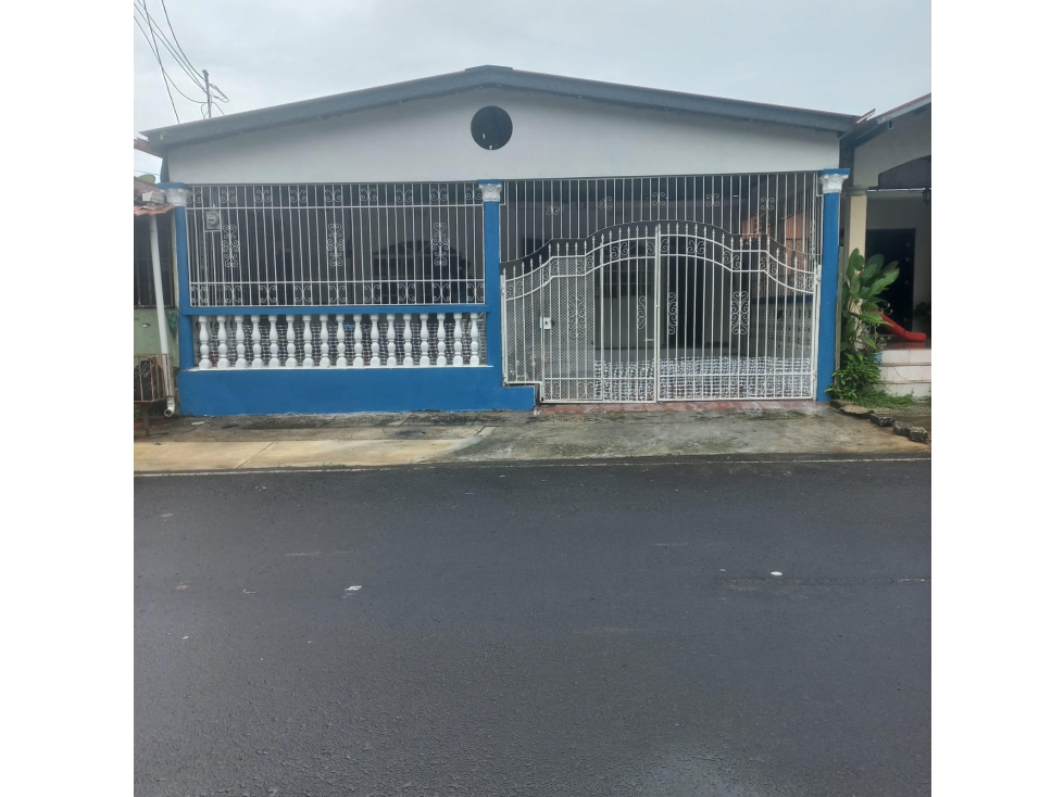 VENDO CASA EN ALBOLEDAS DEL GOLF
