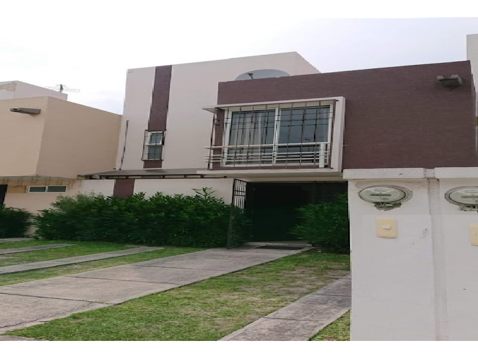 Casa en Remate en S Mateo Otzacatipa, FG-598 - 1