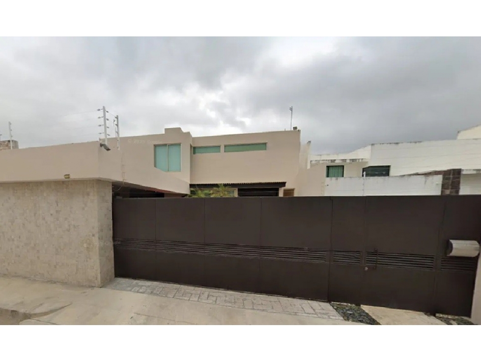 Casa en Remate en Altabrisa, FG-2282