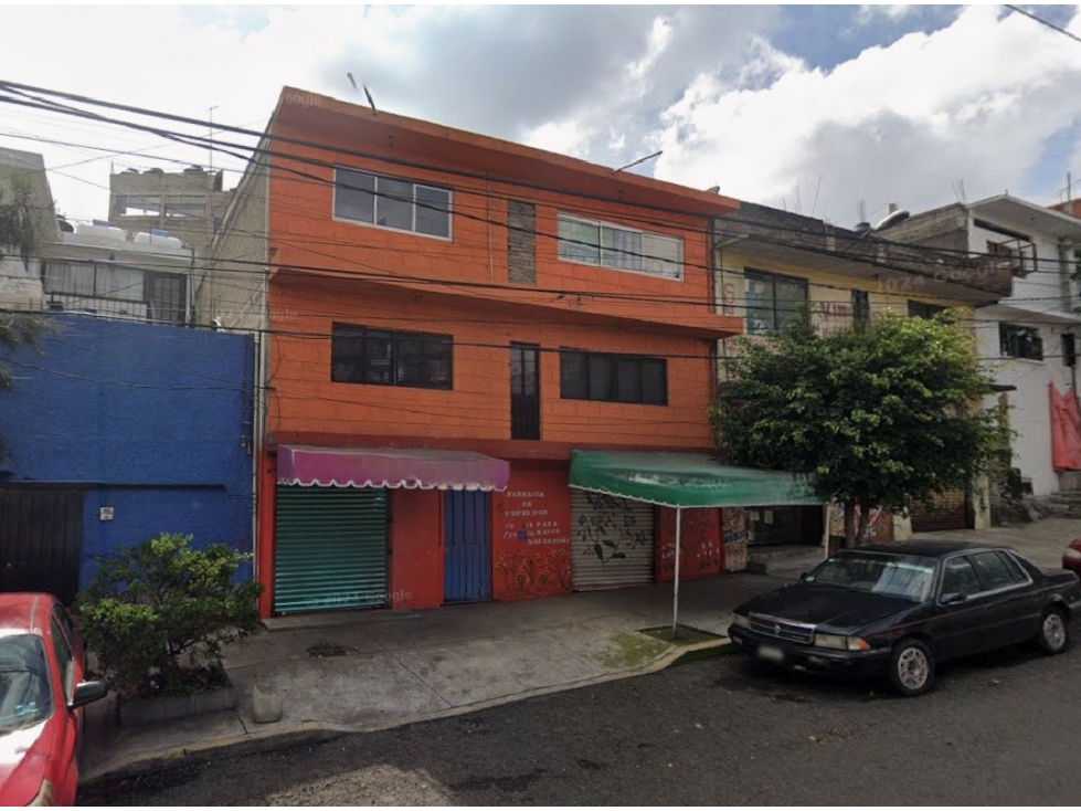 Casa con Locales en Remate en P de Sto Domingo, N-2288 — foto 2