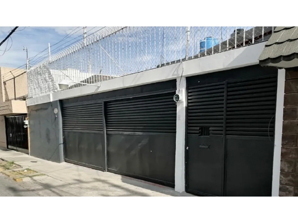 Casa en Remate en Metepec Centro, FG-964
