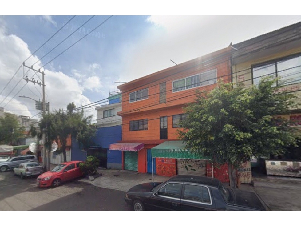 Casa con Locales en Remate en P de Sto Domingo, N-2288 — foto 5