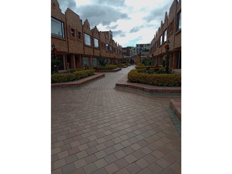 Venta Casa 180m2 en Cedritos Bogotá — foto 2