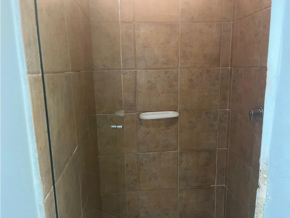 VENDO HERMOSO APARTAMENTO EN ROSALES — foto 5