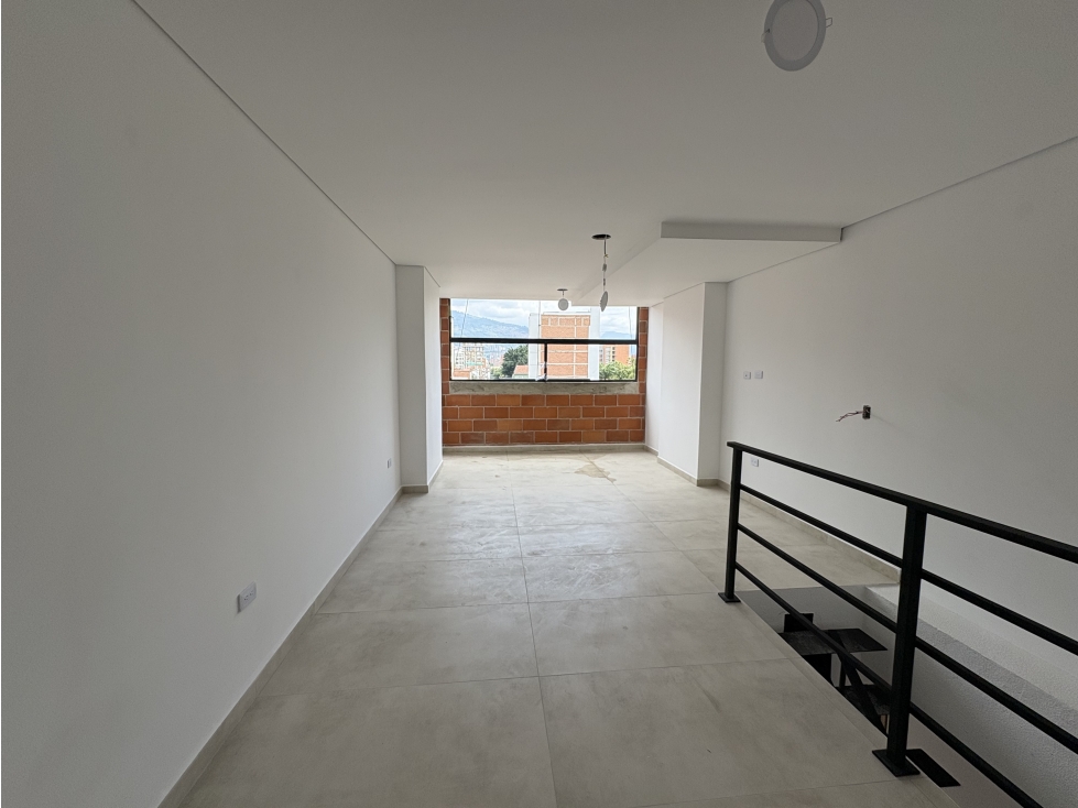 VENTA APARTAMENTO LAURELES CON LICENCIA TURÍSTICA