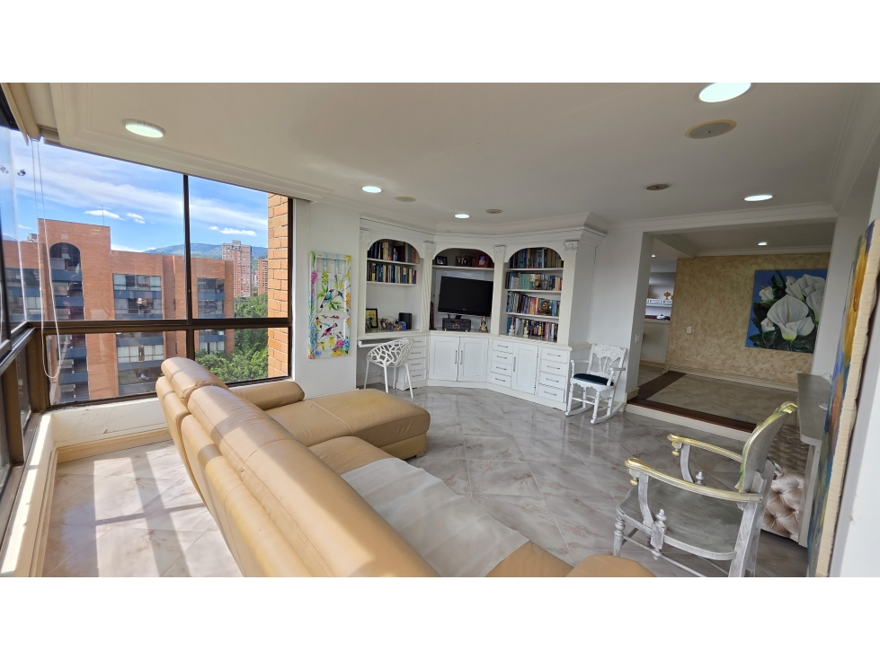 VENTA APARTAMENTO BALSOS, EL POBLADO — foto 3