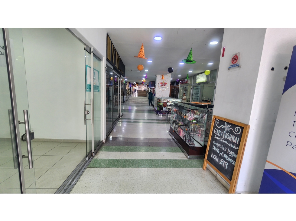 VENTA LOCAL EN CENTRO COMERCIAL LA ESTRELLA - 3