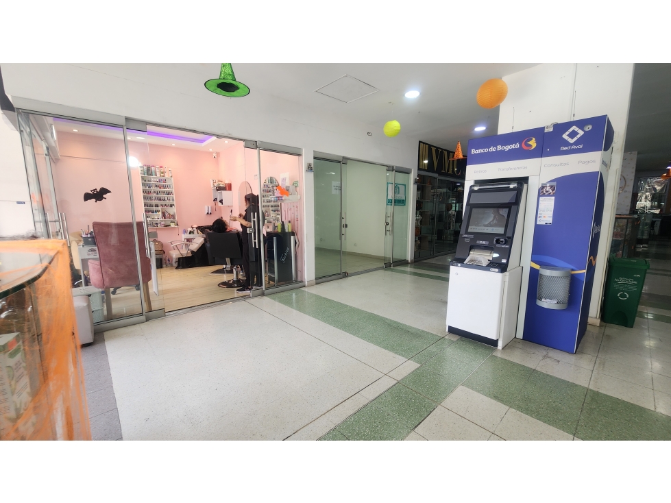 VENTA LOCAL EN CENTRO COMERCIAL LA ESTRELLA - 4