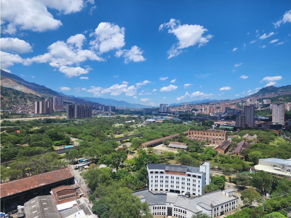 VENTA APARTAMENTO EN NIQUIA, VISTA CIUDAD, PISO ALTO. — foto 4