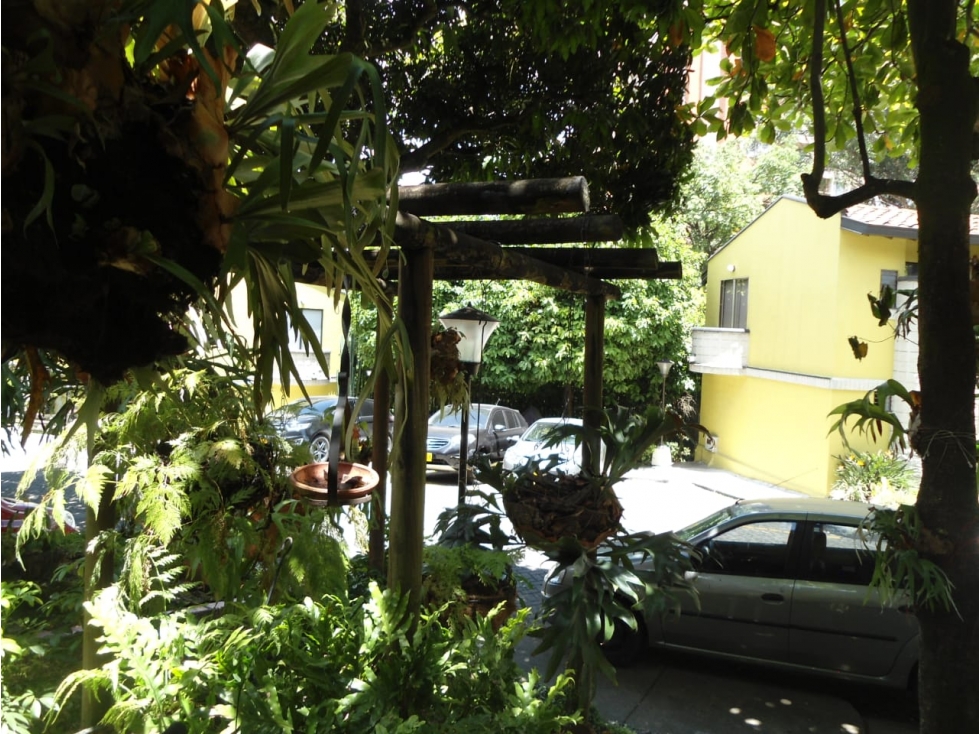 VENTA CASA LOMA DE LOS BERNAL MEDELLÍN — foto 2
