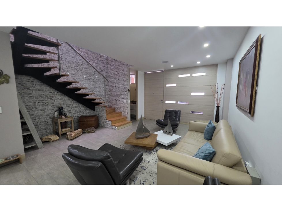 VENTA CASA DE DOS NIVELES + TERRAZA LOMA DEL CHOCHO ENVIGADO — foto 5