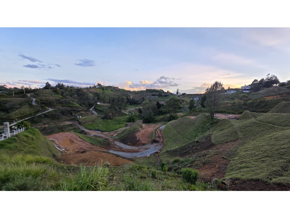 VENTA LOTES PLANOS EN SAN VICENTE - VEREDA LAS HOJAS — foto 5