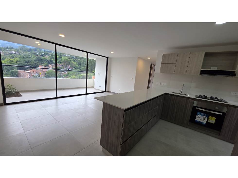 VENTA APARTAMENTO PARA ESTRENAR PISO ALTO CAMINO VERDE, ENVIGADO — foto 4