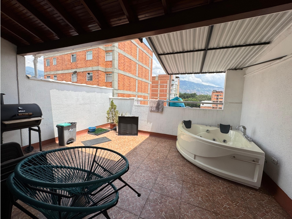 VENTA APARTAMENTO LAURELES, MEDELLÍN — foto 3