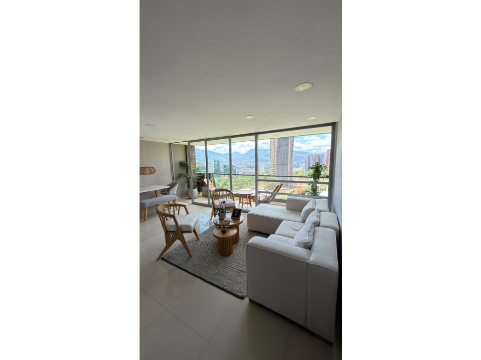 VENTA APARTAMENTO LOS BALSOS, POBLADO — foto 2
