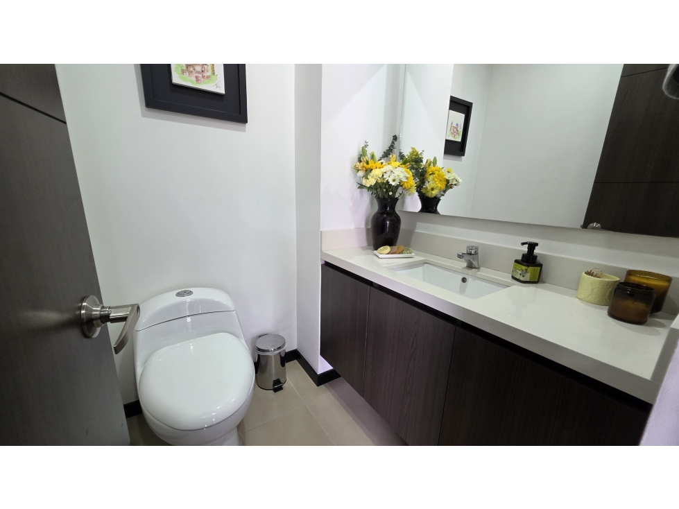 VENTA APARTAMENTO DUPLEX EN ALTOS DEL POBLADO. — foto 5