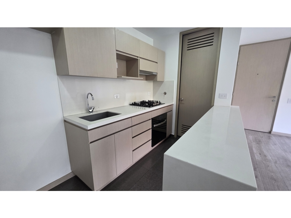 VENTA APARTAMENTO ALTOS DEL POBLADO, VISTA VERDE