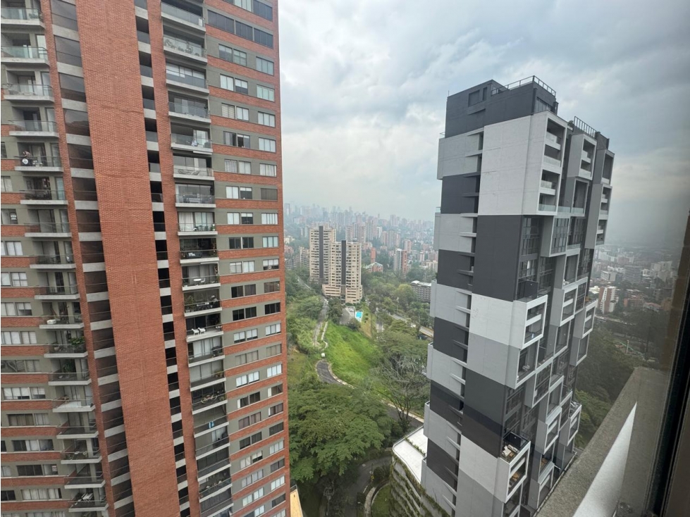VENTA APARTAMENTO EN ALTOS DEL POBLADO, PADRE MARIANITO, PISO ALTO — foto 6