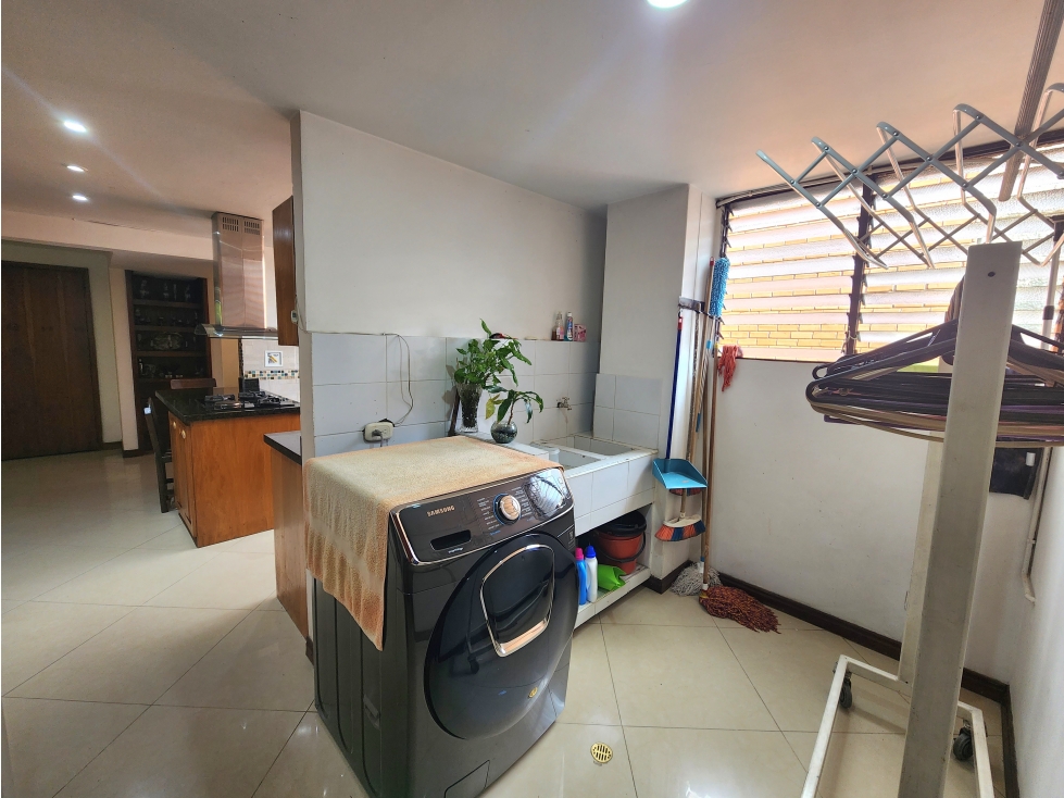 VENTA APARTAMENTO EN LAURELES, MUY BIEN UBICADO. — foto 6