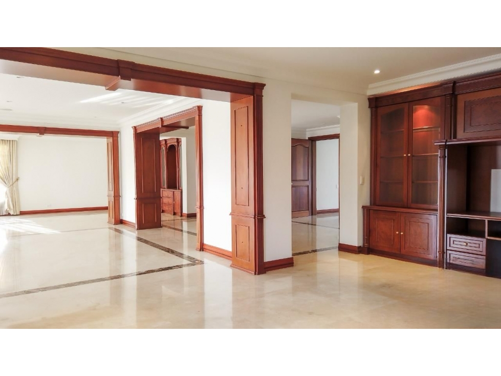 VENTA APARTAMENTO POBLADO EL TESORO PISO MEDIO — foto 3