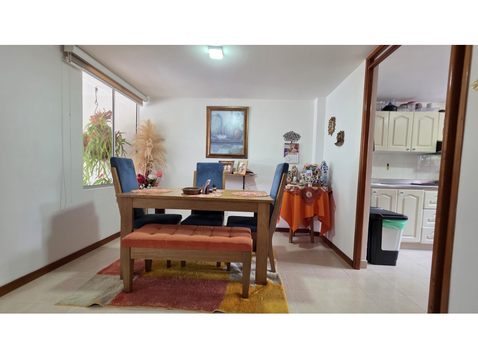 VENTA CASA DE TRES NIVELES EN UNIDAD CERRADA. SURAMERICA, LA ESTRELLA
