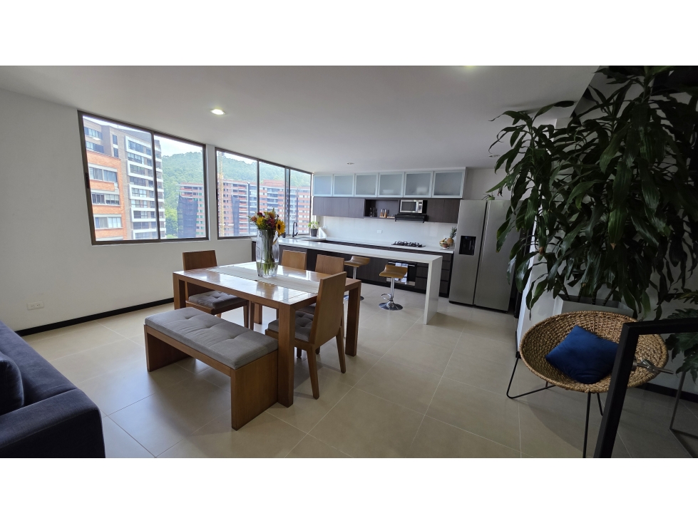 VENTA APARTAMENTO DUPLEX EN ALTOS DEL POBLADO.