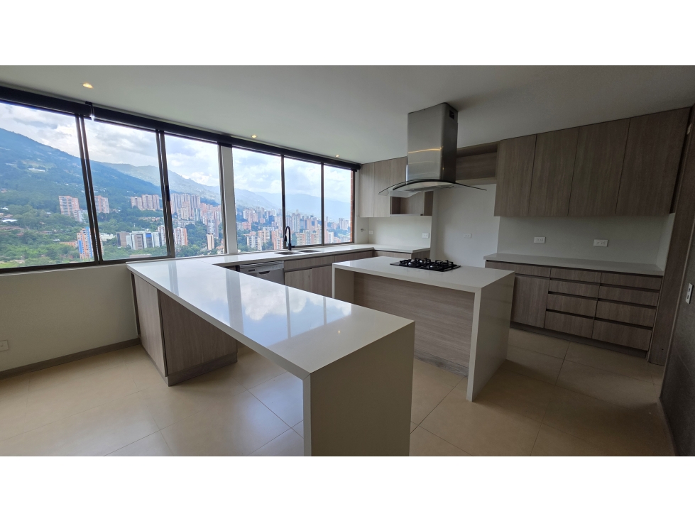 VENTA APARTAMENTO DUPLEX EN ALTOS DEL POBLADO, VISTA ABIERTA. — foto 4