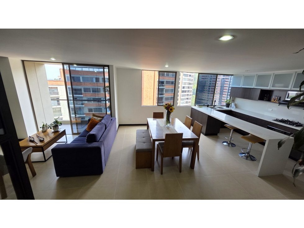 VENTA APARTAMENTO DUPLEX EN ALTOS DEL POBLADO. — foto 2