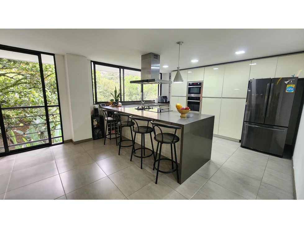 VENTA CASA MODERNA EN SABANETA - AVES MARIA