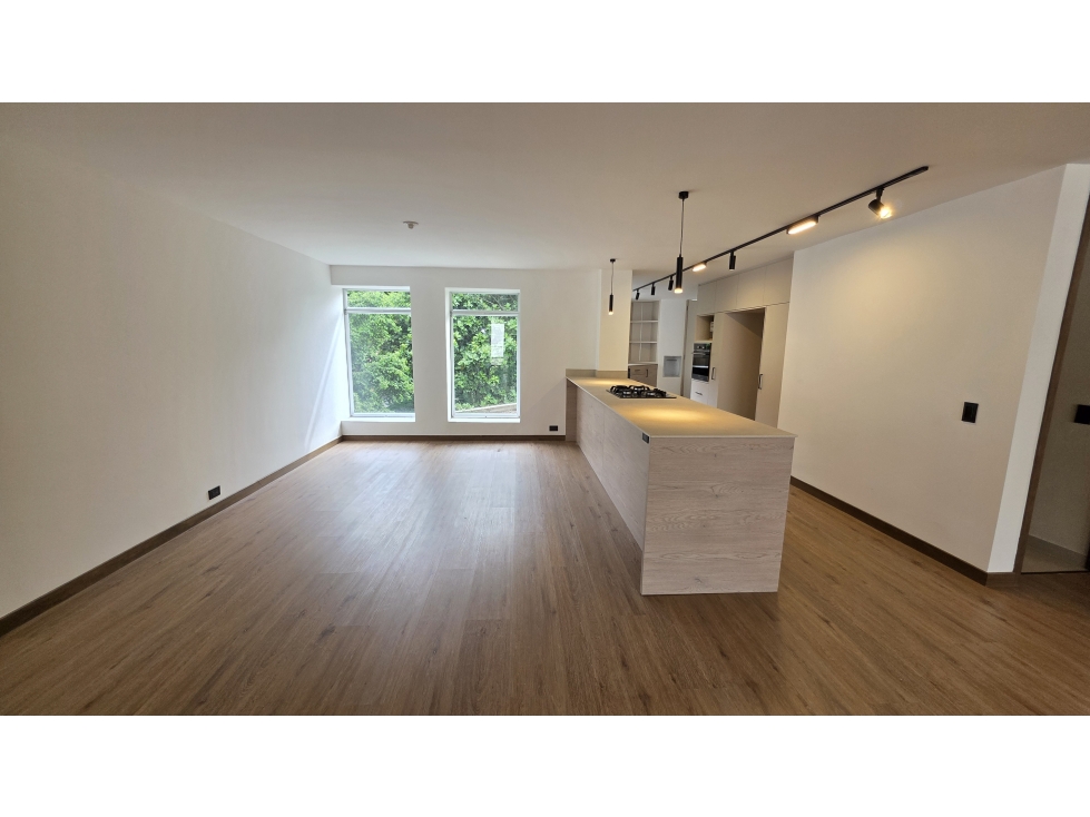 VENTA APARTAMENTO REMODELADO EN MILLA DE ORO, EL POBLADO — foto 5