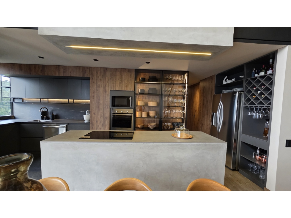 VENTA PENTHOUSE EN ALTOS DEL POBLADO, VISTA ABIERTA A CIUDAD. — foto 5