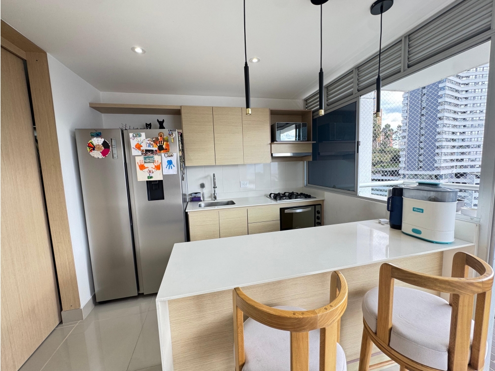 VENTA APARTAMENTO LOMA DEL INDIO, VISTA CIUDAD. PISO MEDIO — foto 3