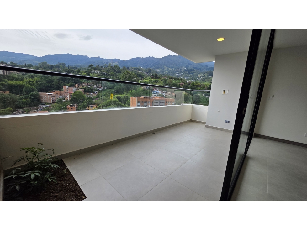 VENTA APARTAMENTO PARA ESTRENAR PISO ALTO CAMINO VERDE, ENVIGADO — foto 2