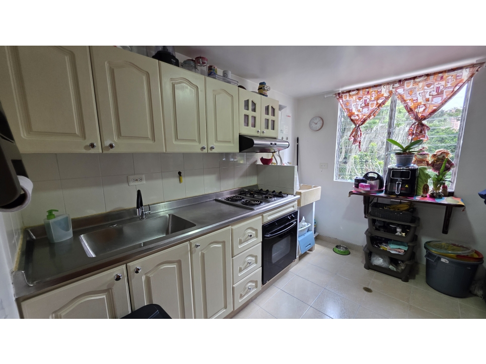 VENTA CASA DE TRES NIVELES EN UNIDAD CERRADA. SURAMERICA, LA ESTRELLA — foto 6