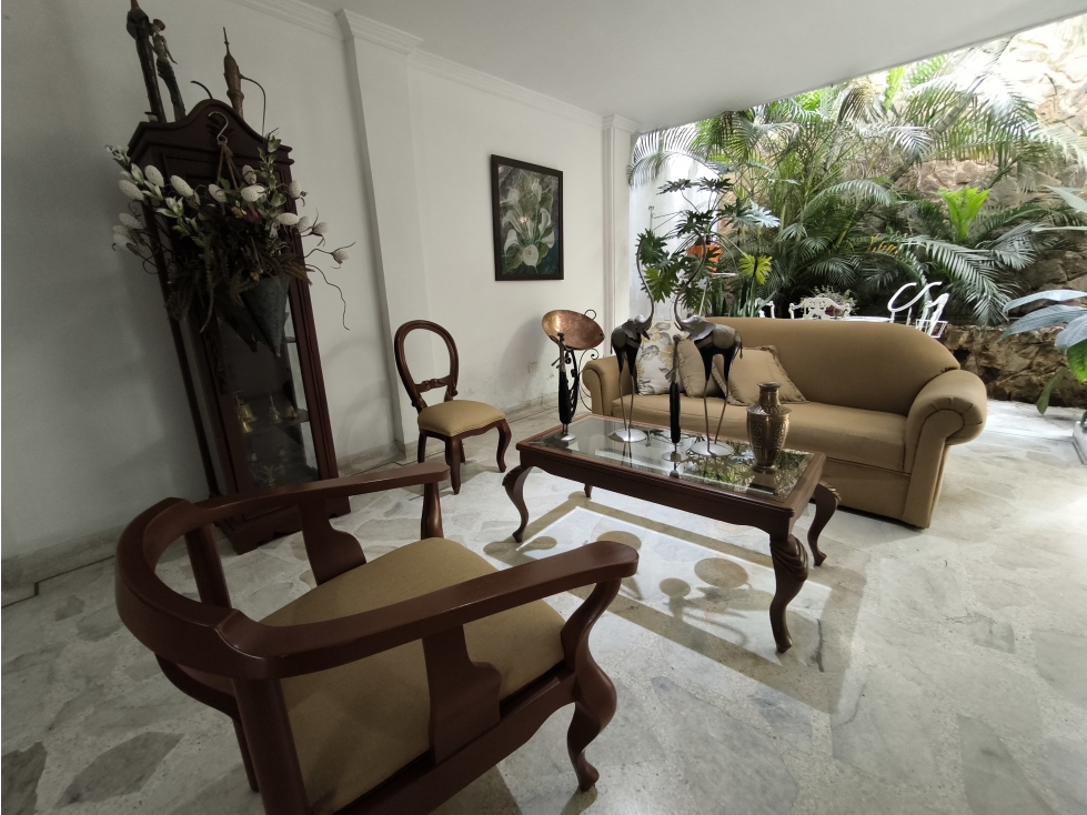 SE VENDE CASA EXTERNA DE TRES PISOS EN LA MERCED C-VR — foto 3
