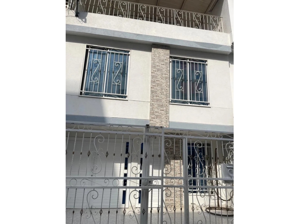 SE VENDE CASA DE 3 PISOS EN VALLE DEL LILI DC W:10223210 — foto 2