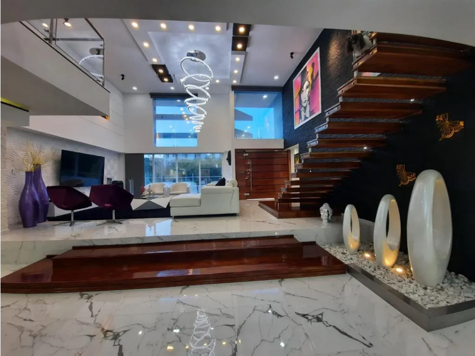 SE VENDE CASA DE LUJO EN VALLE DEL LILI DC W: 9921070 — foto 2