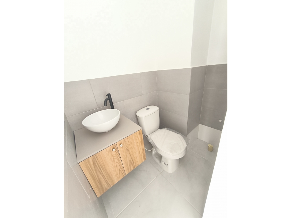 EDIFICIO EN VENTA CON LOCALES, APARTAMENTOS Y APARTAESTUDIOS (JD) — foto 3