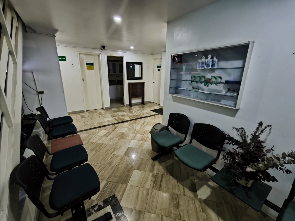 VENDO O RENTO CLINICA EN TEQUENDAMA C-VR/CW:7985717 — foto 3