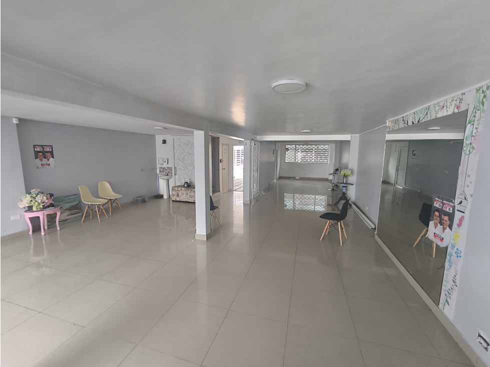 CASA EN VENTA DE DOS PISOS EN SANTA ANITA SUR DE CALI (JD) — foto 2