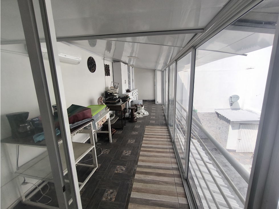 CASA EN VENTA DE DOS PISOS EN SANTA ANITA SUR DE CALI (JD) — foto 6