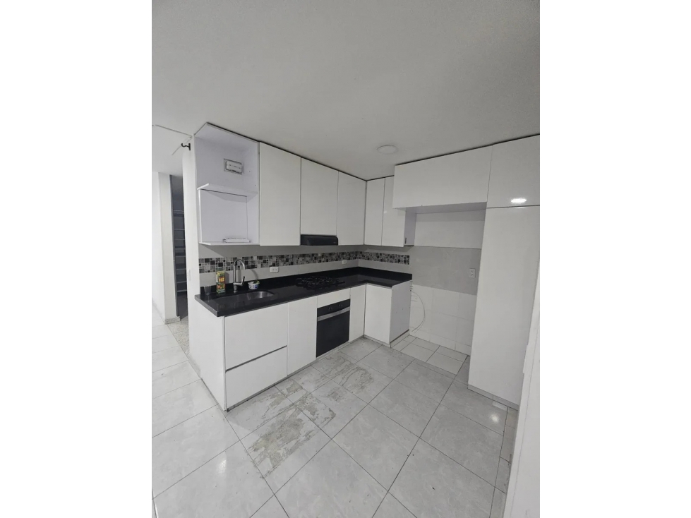 SE VENDE CASA DE 3 PISOS EN VALLE DEL LILI DC W:10223210 — foto 3